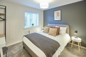 CURLEW HOUSE beautiful modern town house with parking Abbey views